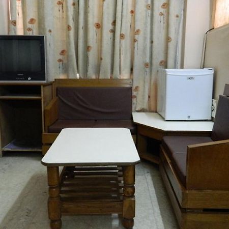 Viraaj Guest House Noida Exteriör bild